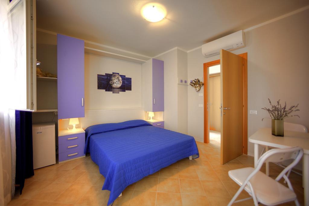 B&B Villa Flora Peschiera del Garda Quarto foto