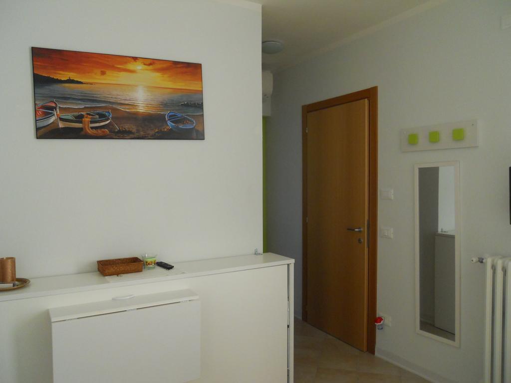 B&B Villa Flora Peschiera del Garda Exterior foto
